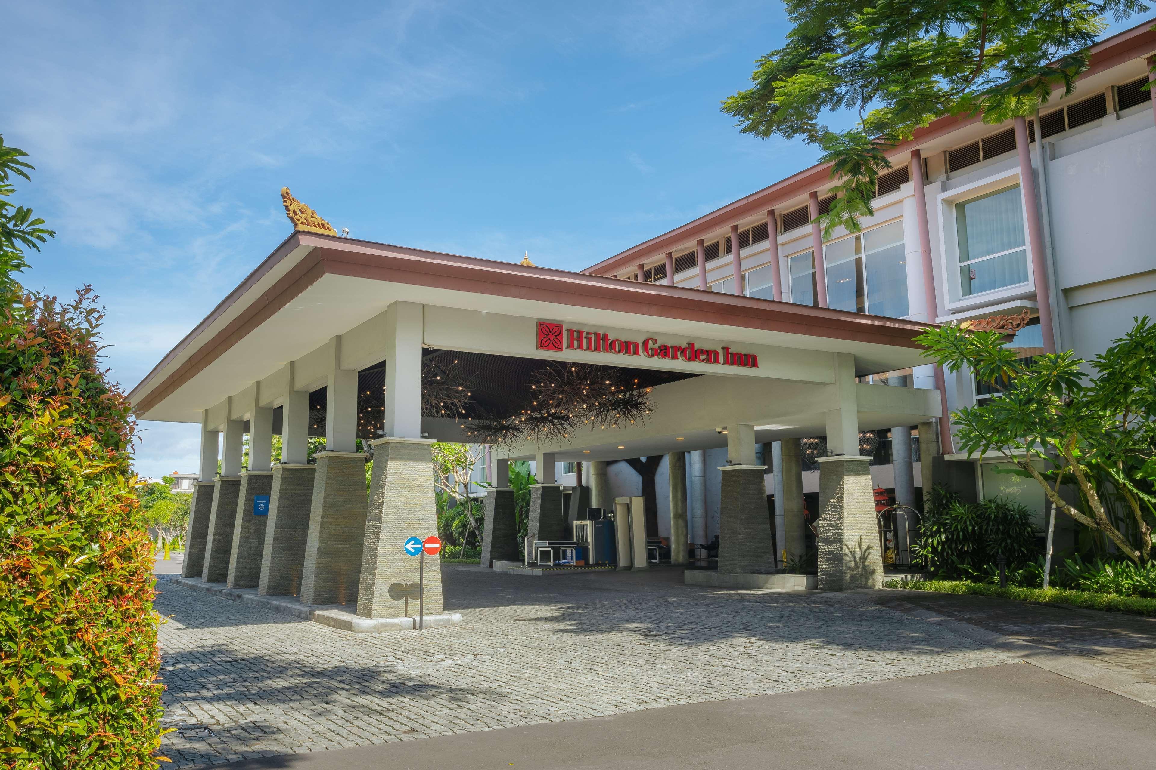 Hilton Garden Inn Bali Ngurah Rai Airport Kuta  Exterior photo